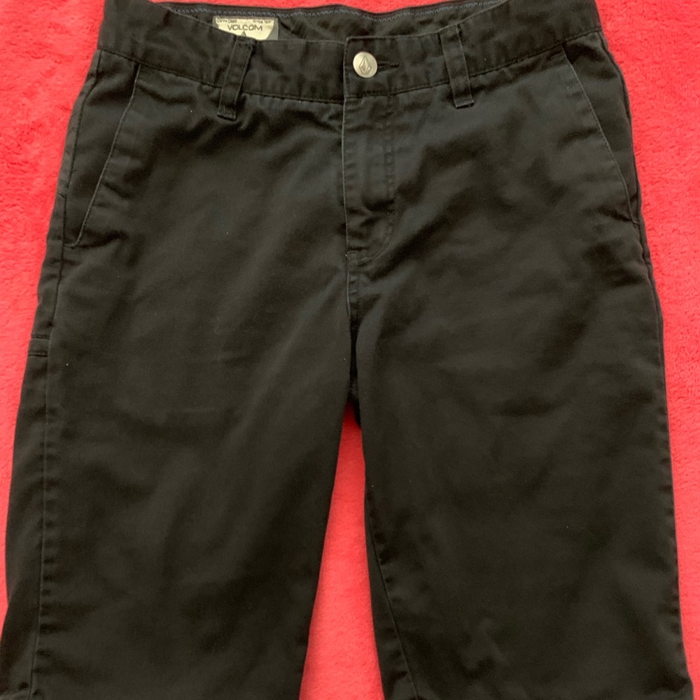 Boys size 27 (14) Volcom Shorts